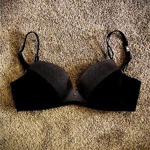 Victoria’s Secret, No Wire, Lightly Padded Push-up, V-Neck Bra, Black/Gold, 34DD